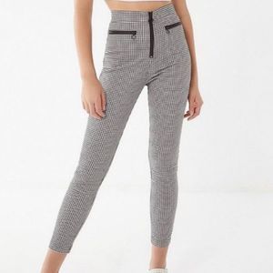 UO Susie Gingham High Rise Cropped Checkered Skinny Pants Size 4